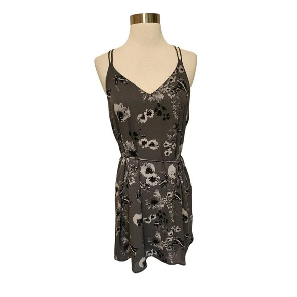 Maurices Gray Short Dress Size Medium Floral Print Spaghetti Straps - Picture 7 of 8